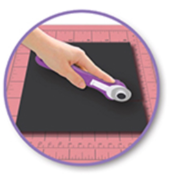 Pink Cutting Mat 7.5" x 9" in - Picture 3 of 3